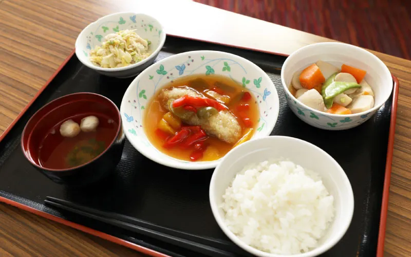 栄養バランスを考えた食事